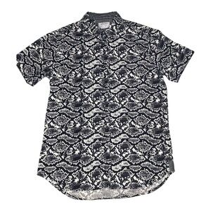 NWOT Sunrise Kingdom Men's Snake Animal Skin Collared Button down Shirt (S)